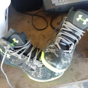 UA shoes